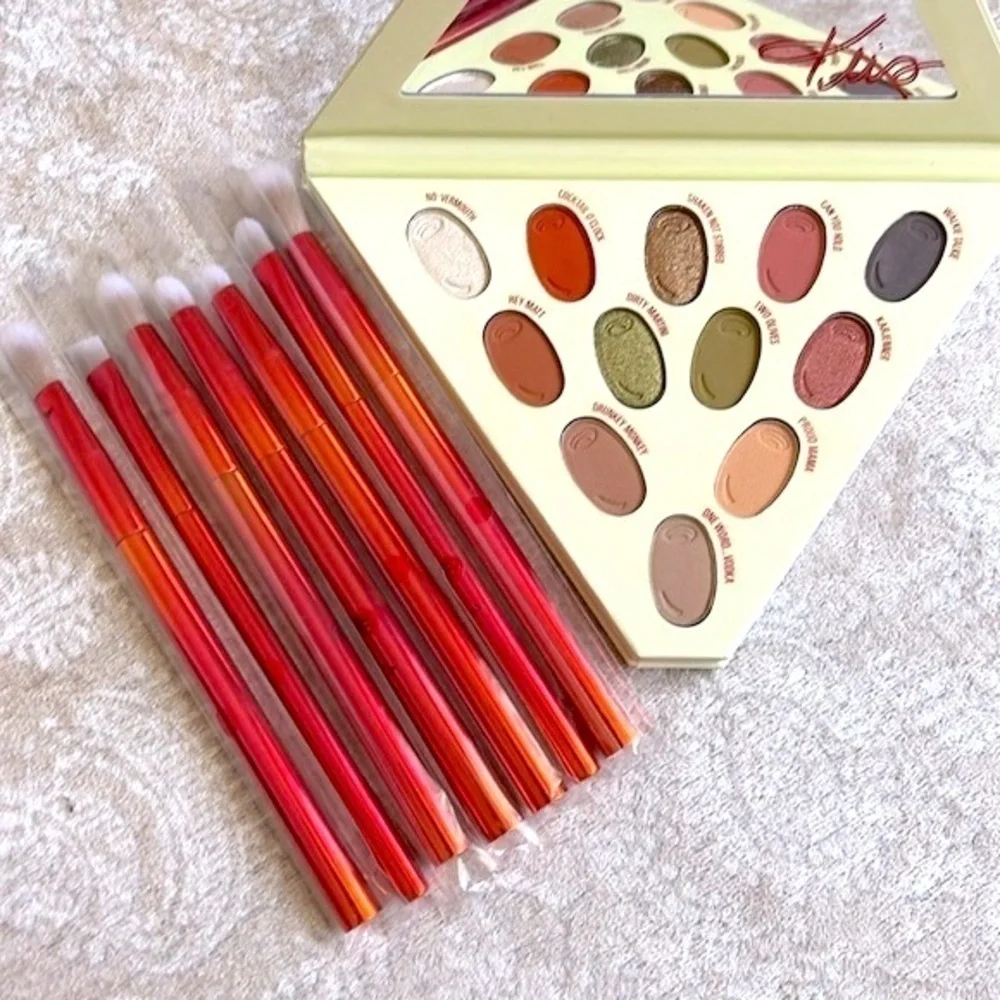 Brand New Kylie Jenner Kris Collection Eyeshadow Palette & 7-Piece BH Brush Set